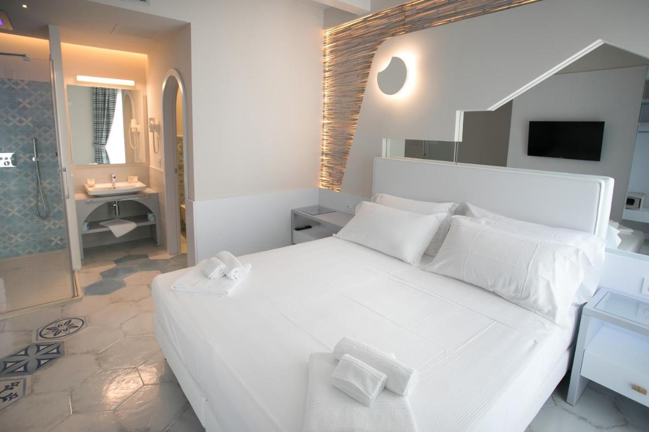 Franco'S House Tropea Bed & Breakfast Exterior photo
